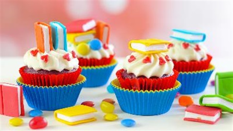 cupcakes with icing books