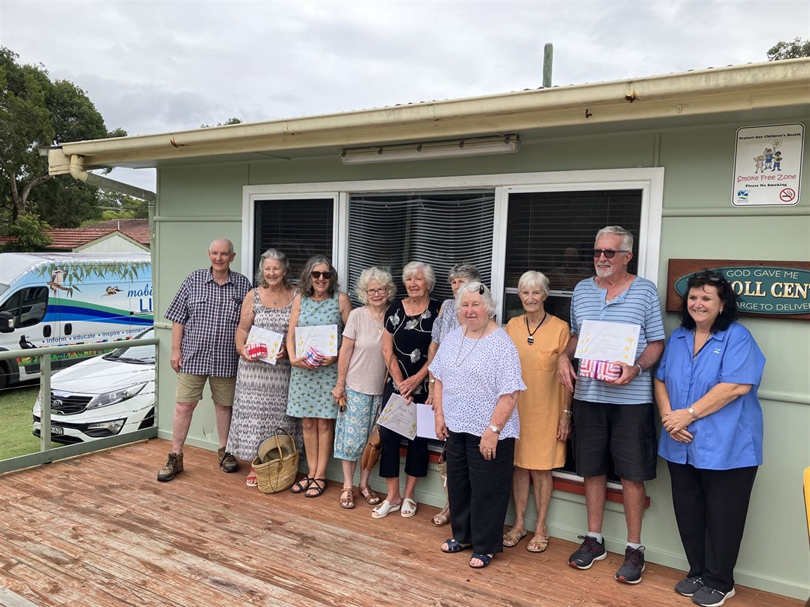 Hat Head Library volunteers